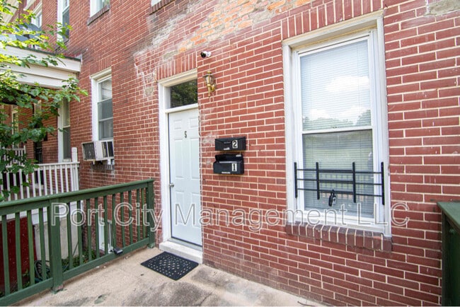 Photo - 5 S Wickham Rd