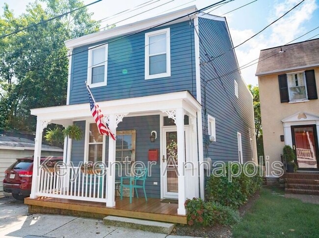 Building Photo - 4 Morris St