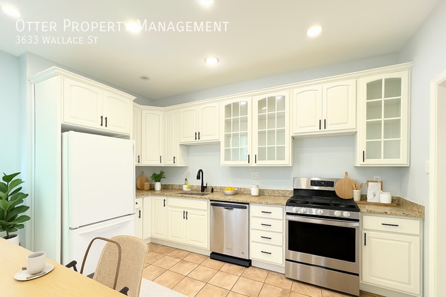 Photo - 3633 Wallace St