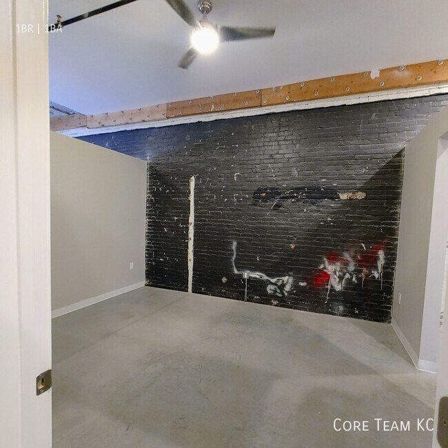 Photo - 1223 Union Ave Unit 202