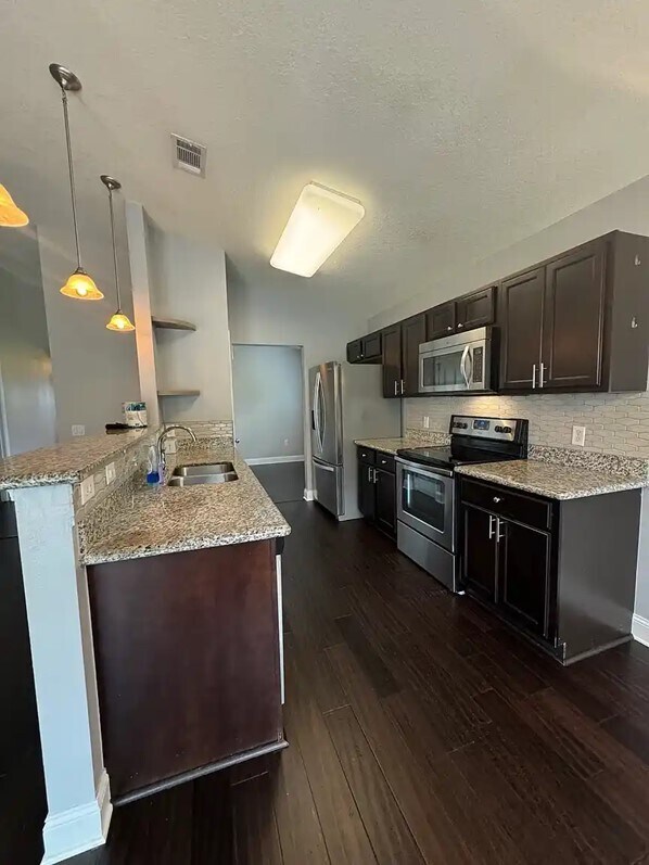 Photo - 9636 Seafarer's Way