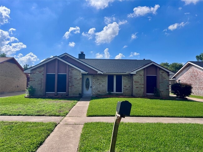 Building Photo - 10118 Sageglow Dr