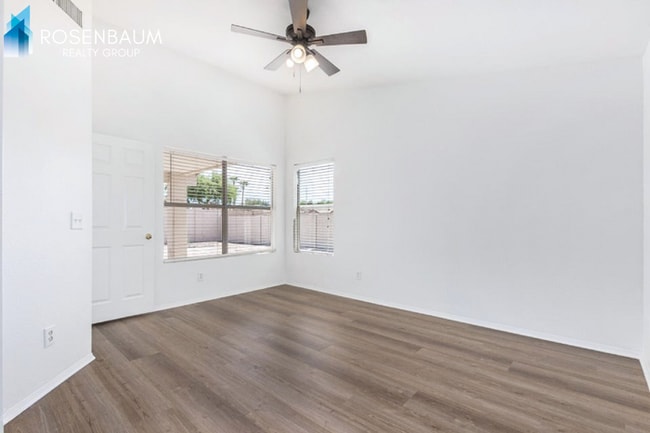 Photo - 1503 W Remington Ct