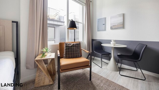 Building Photo - 3024-3024 Zuni St