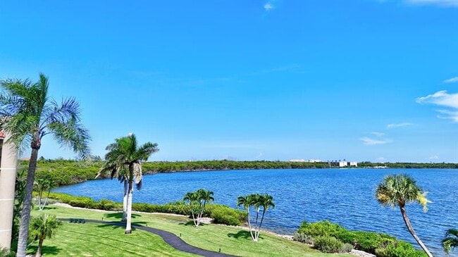 Building Photo - 3412 NE Causeway Blvd Unit 103 Rental