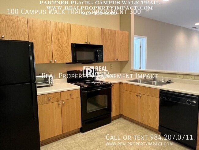 Photo - 100 Campus Walk Trl Unidad Apartment 300