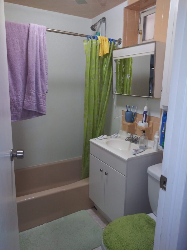 Photo - 206 Paris St