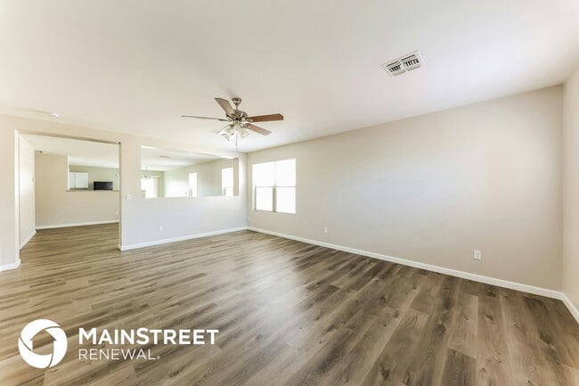 Photo - 12804 N B St