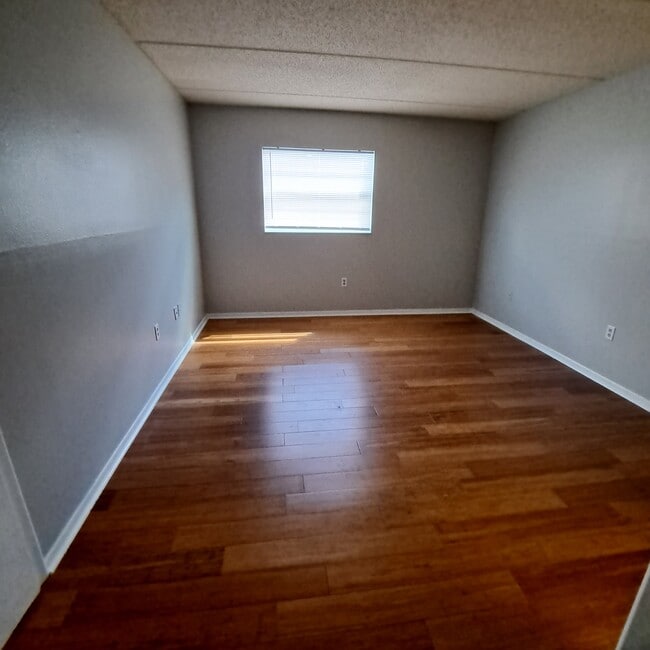 Photo - 12300 Park Blvd Unit Oakhurst Condominium 209