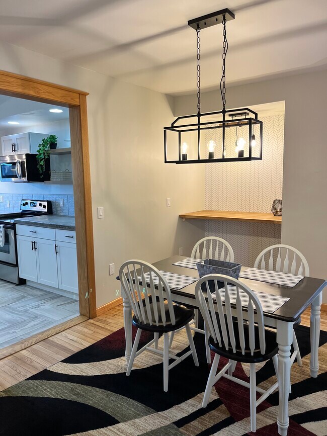 Photo - 1 Monroe Heights