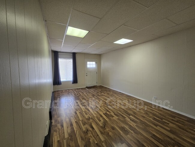 Photo - 137 Cedar Ave Ave