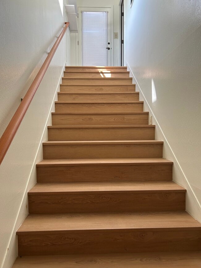 Photo - 6104 Bernhard Ave Unit Upper