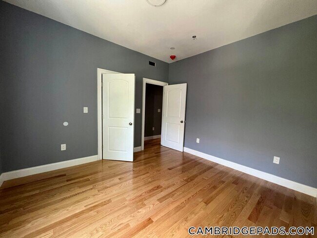 341 Cambridge St Unit 2