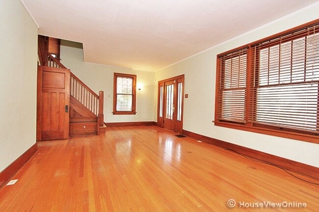 Photo - House Close To Campus