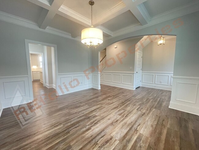 Photo - 424 Slomo Ct