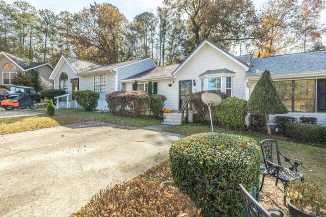 Photo - 130 Wrights Mill Cir