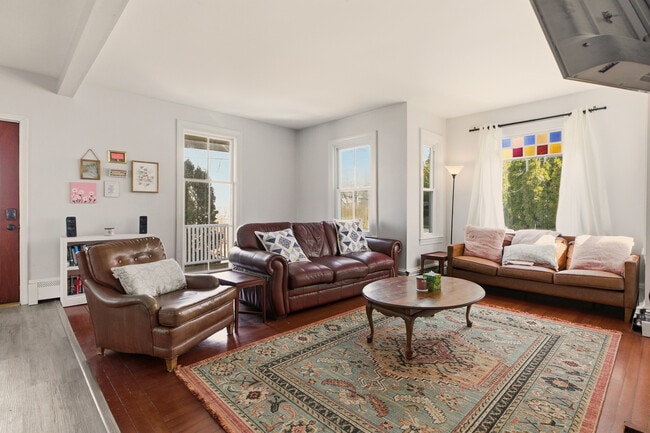 Photo - 22 Summer St