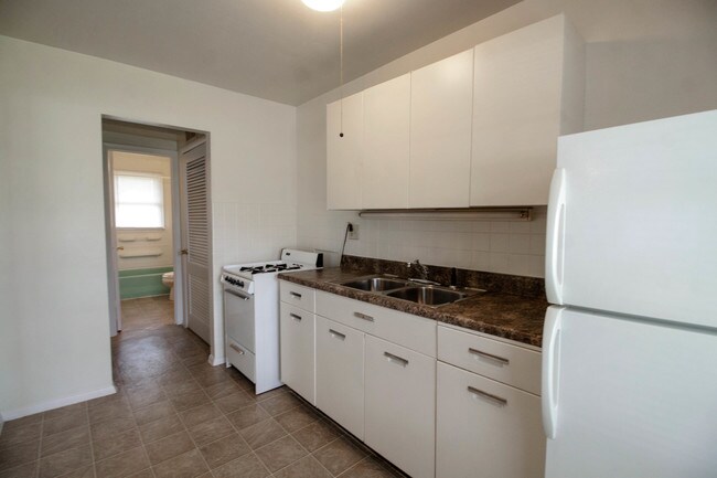 Photo - Peirce Avenue Apartments