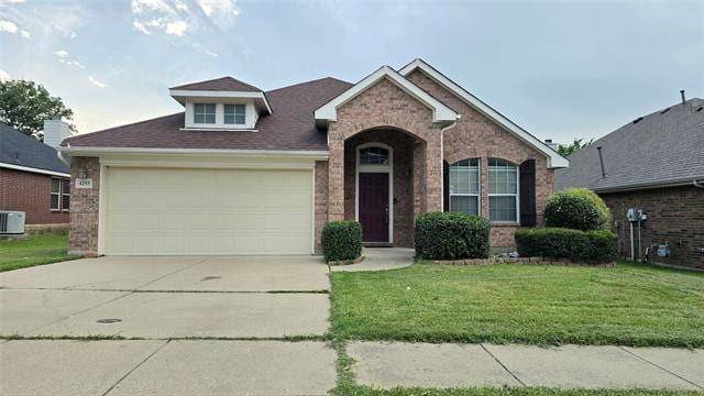 Building Photo - 4255 Fall Creek Dr
