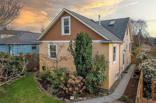Building Photo - 626 NW 82nd St Rental