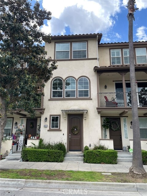 Building Photo - 810 The Promenade Unit C