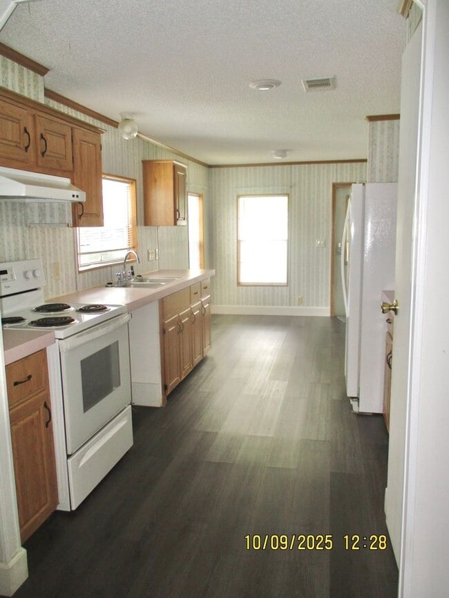 Photo - 1904 Woodcrest Dr