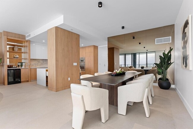 Photo - 700 NE 24th St Unit PH5802