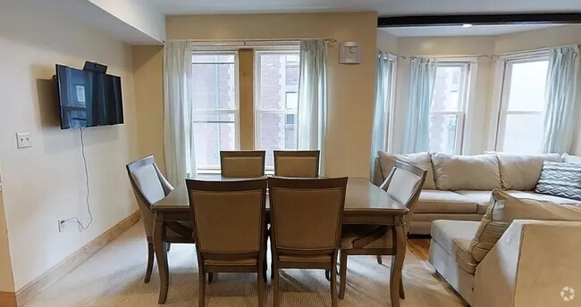 Building Photo - 1031 Tremont St Unit 1 Rental