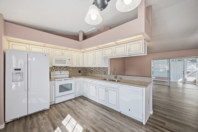 Photo - 7239 Scenic Pl