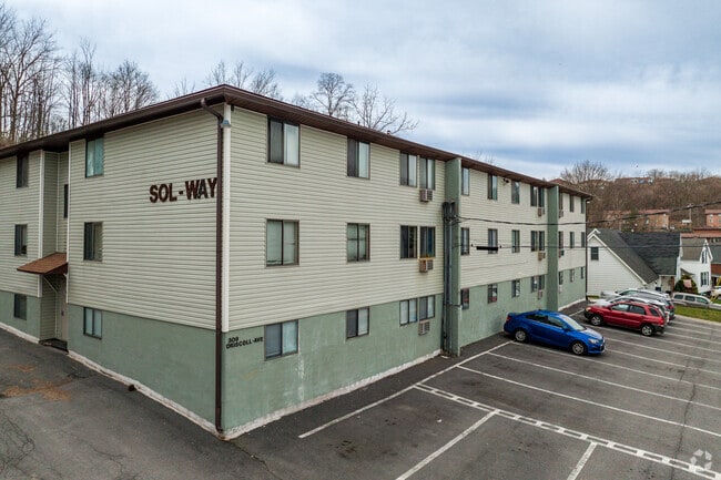 309 Driscoll Ave Syracuse, NY 13204-1541