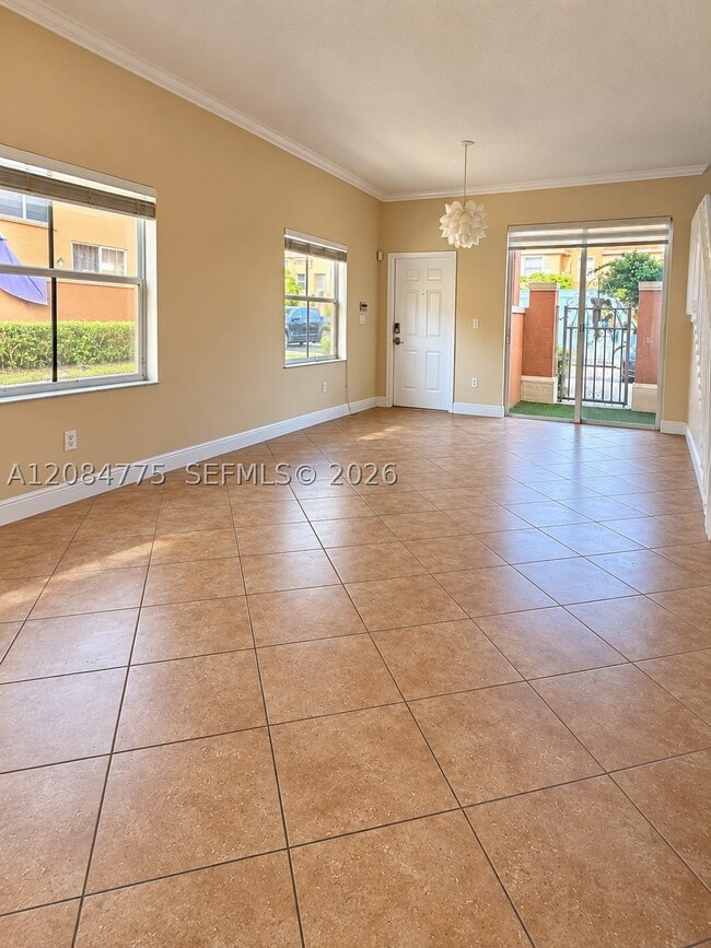 2303 Clipper Pl