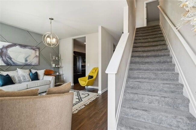 Photo - 151 Humphry Ct