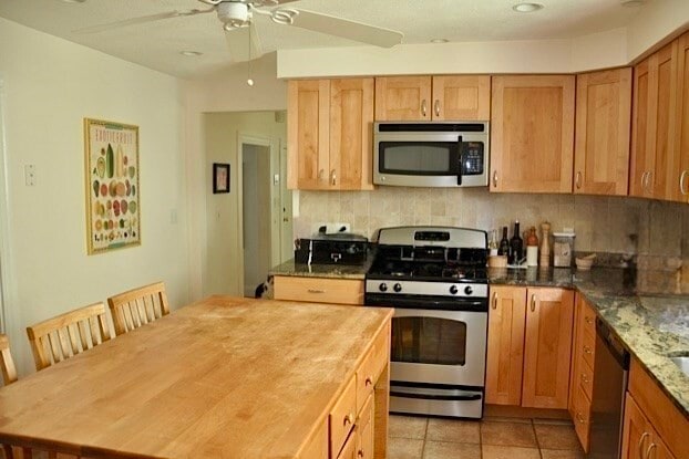 Building Photo - 317 Cardinal Medeiros Ave Unit 2