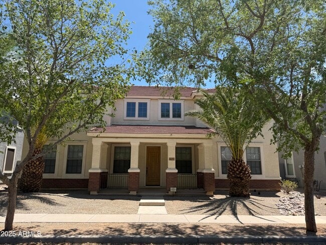 Building Photo - 2737 E Shannon St Rental