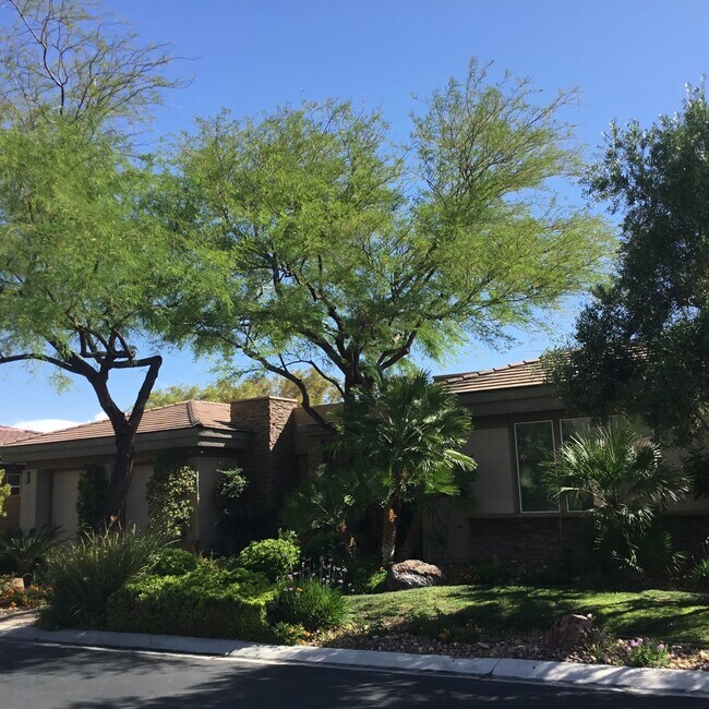 Photo - LUXURY LIVING W/ LAS VEGAS STRIP VIEWS!!