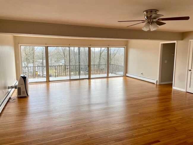 Photo - 513 Waverly Ave Unit 3