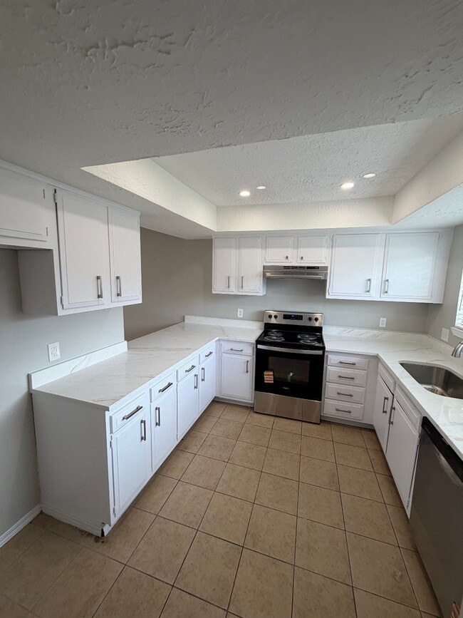 Photo - 6423 S Briar Bayou Dr