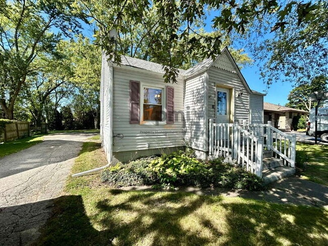 Photo - 9344 Keilman St