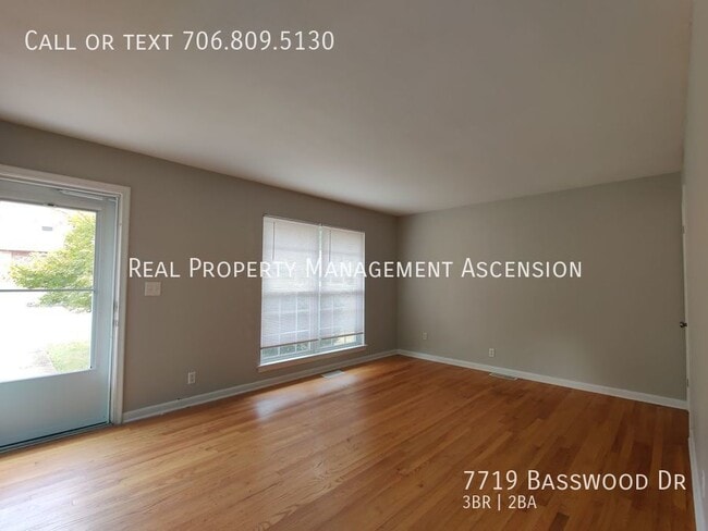 Photo - 7719 Basswood Dr