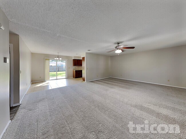 10719 Lippizan Dr