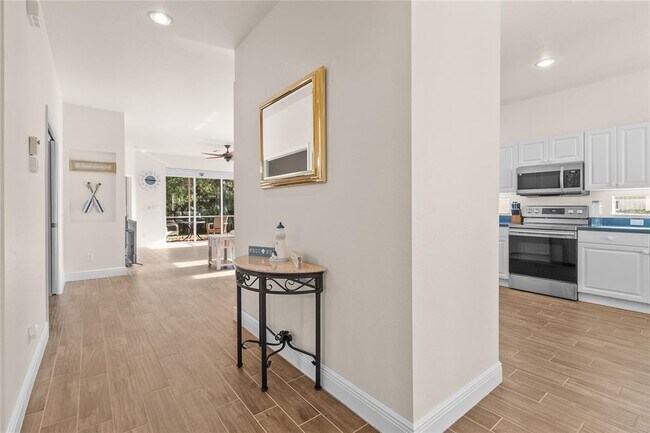 Photo - 1937 Scarlett Ave