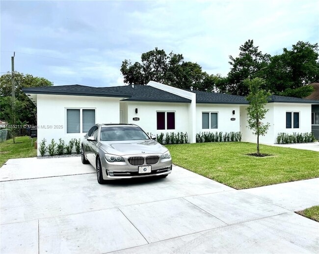 Building Photo - 1234 NW 102nd St Rental