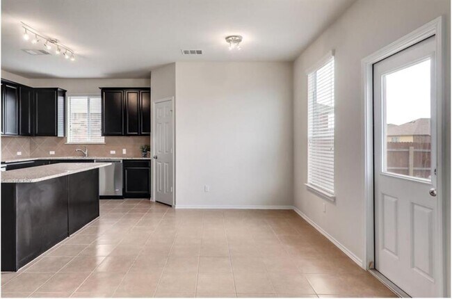 Photo - 169 Marcheeta Way