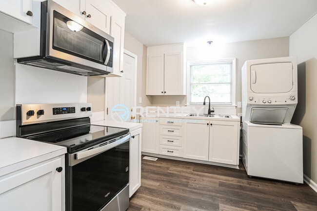 Photo - 2731 Bradford St House