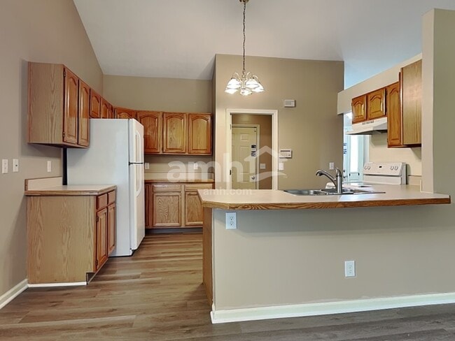 Photo - 132 Warner Dr