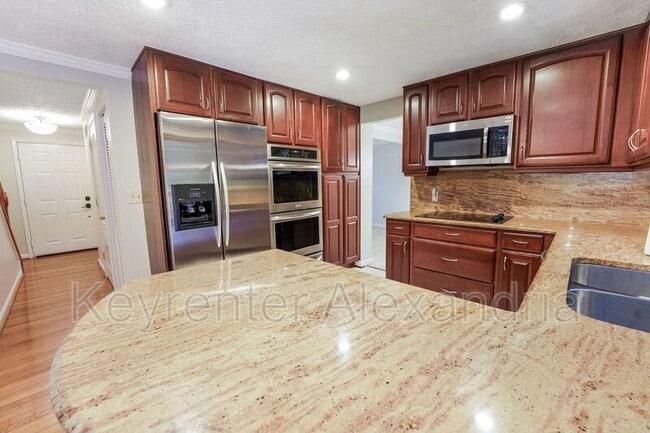Photo - 6410 Kings Landing Rd
