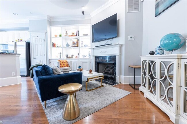 Photo - 754 Clifton Heights Ln NE