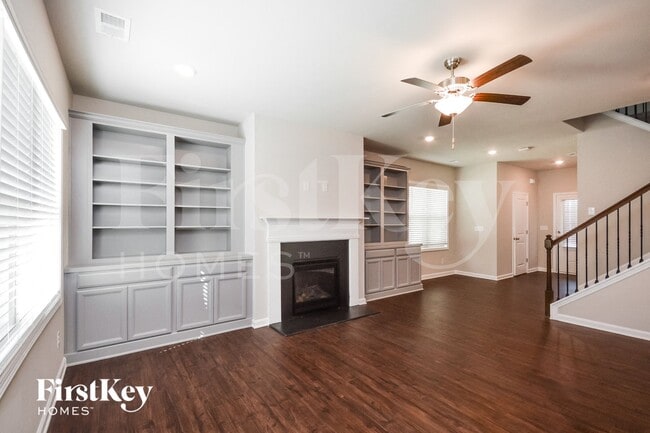 Photo - 3644 Moon Crest Dr