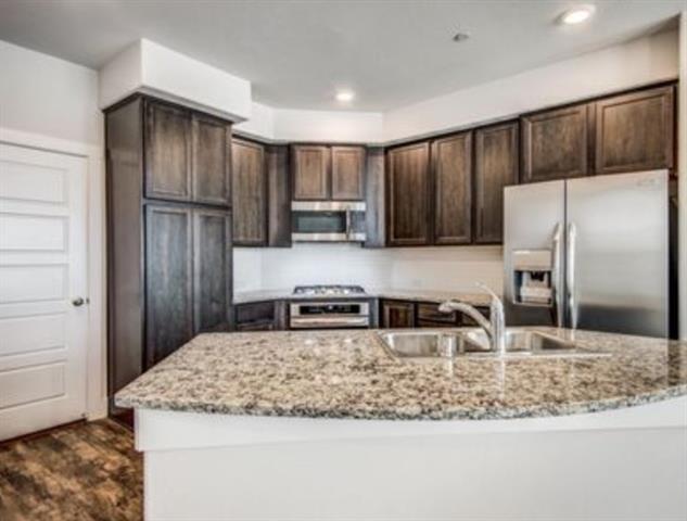 Photo - 2441 Siskiyou St Townhome