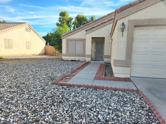 Now Available! Phoenix Rental Home Ready - Now Available! Phoenix Rental Home Ready